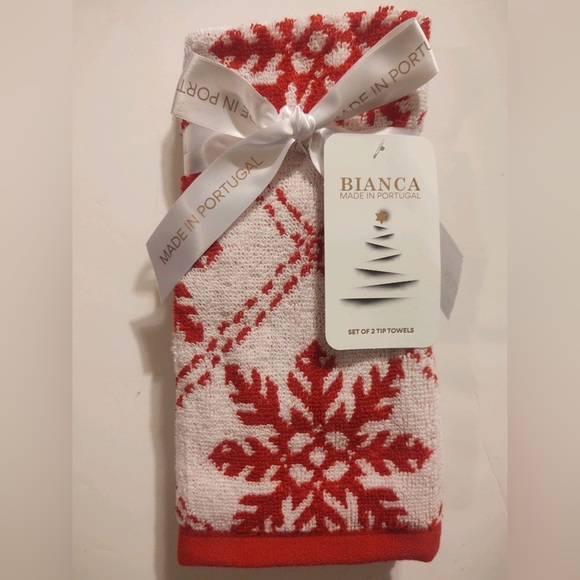 🎁BIANCA Bath Towel Set - Reversible Red & White Snowflakes - 6 Pieces - Picture 5 of 10